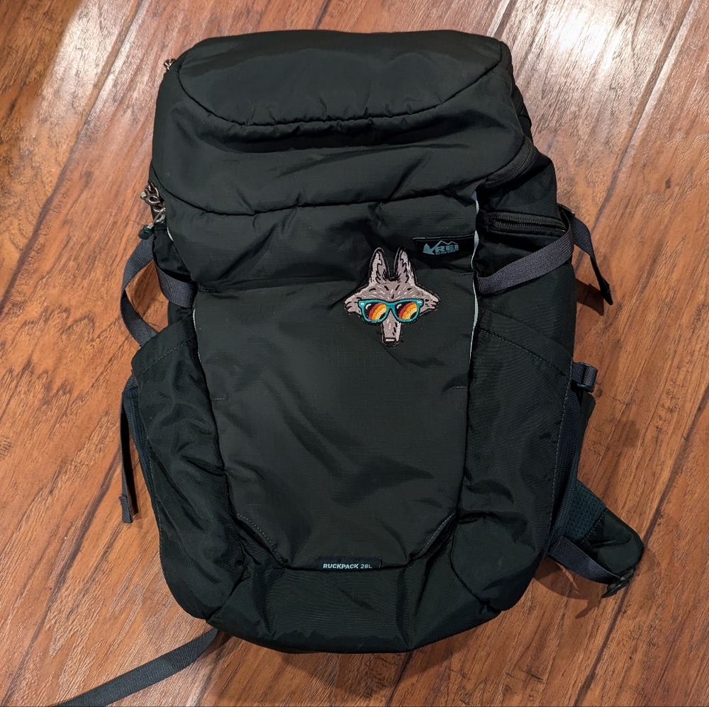 REI Rucksack 28L (discontinued style/color)